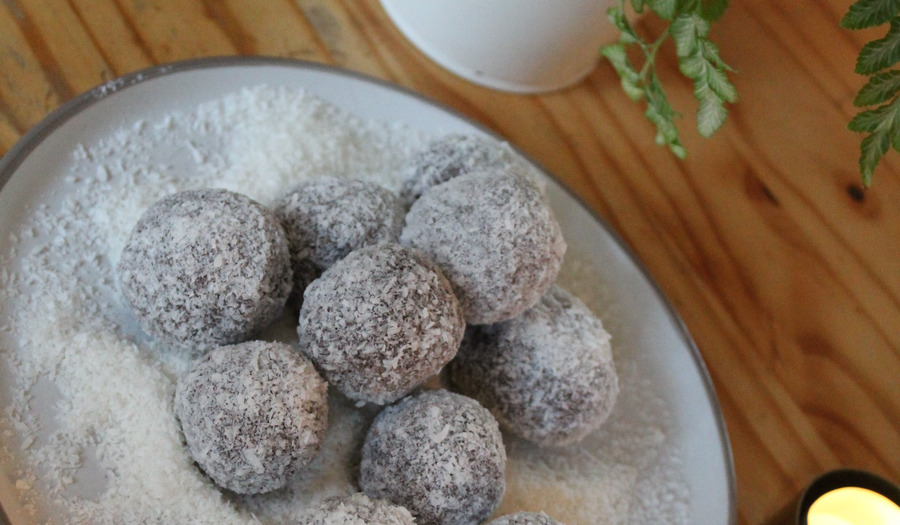Recept met bijbelse ingrediënten: vijgen-dadelballetjes met kokos