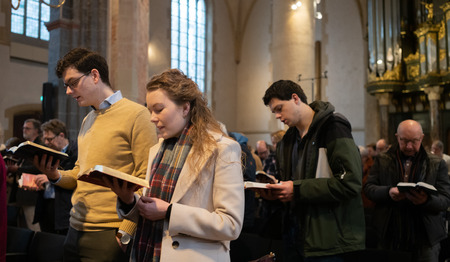 ‘Looft Hem met (psalmen en) geestelijke liederen’