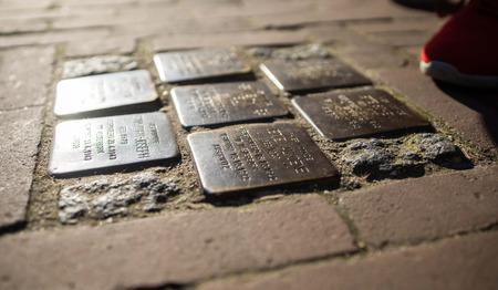 De keuze van Tineke Verweij: ‘Struikelstenen’ poetsen in Gouda