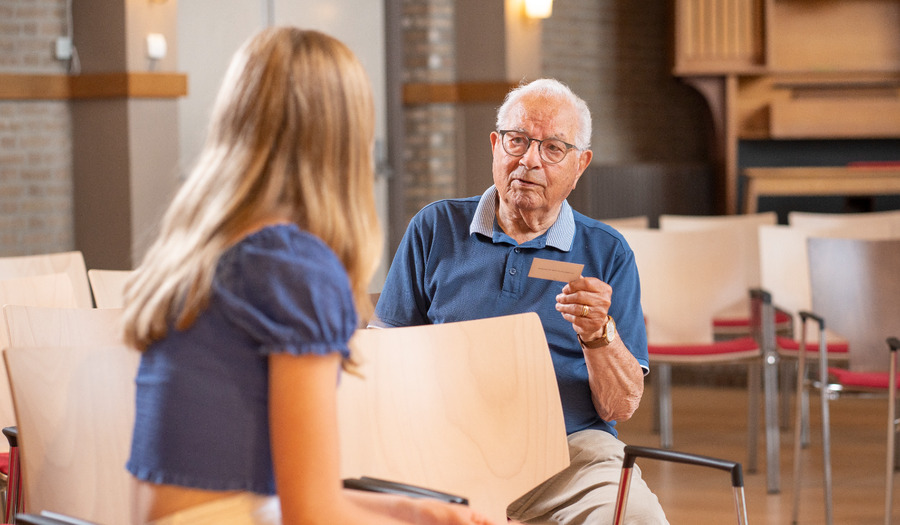 Koos (95): "Ik kan alleen geloven in een God die liefde is"