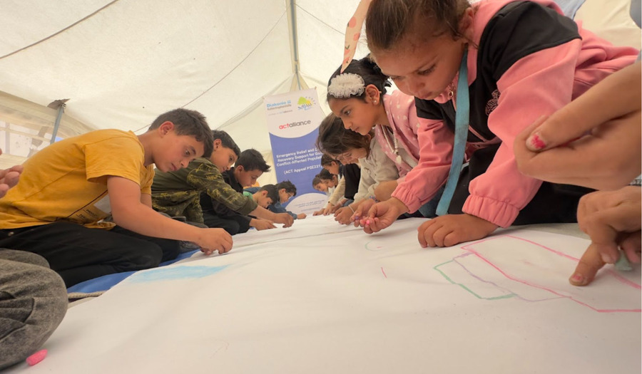 Majd uit Gaza tekent wat hij mist: een thuis, een gezin