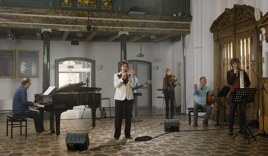 Lied 837: Iedereen zoekt U, jong of oud