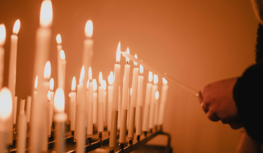 Een gebed voor hoop en licht in de duisternis