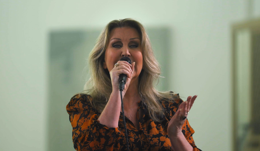 Lied 220: Zoals een bloem zijn kelk heft naar de zon (+ bladmuziek)