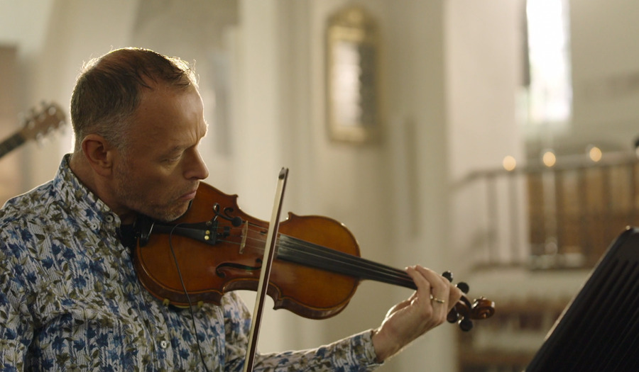 Lied 221: Zo vriendelijk en veilig als het licht