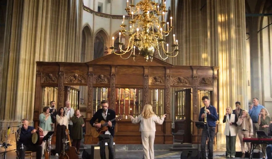 Lied 773: Van grond en vuur zult Gij ons maken