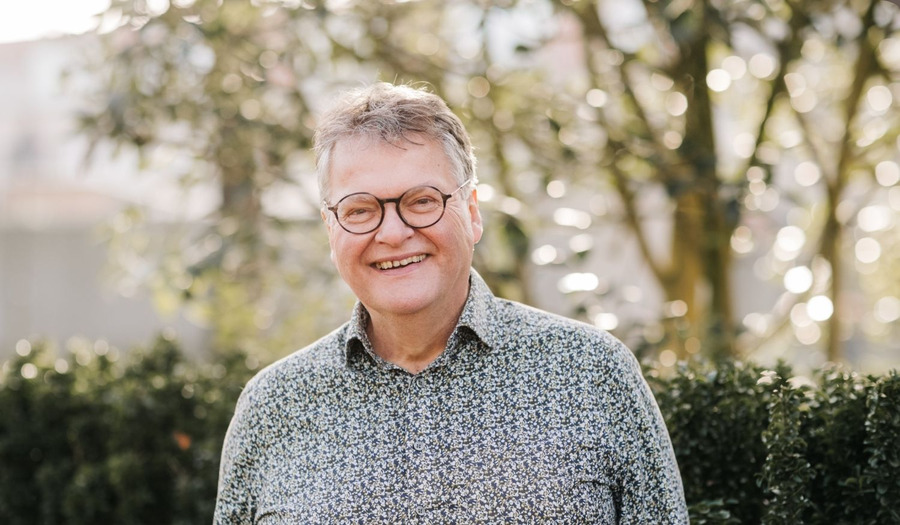 Column Martin: Hoe kun je nu aan bloemen denken?