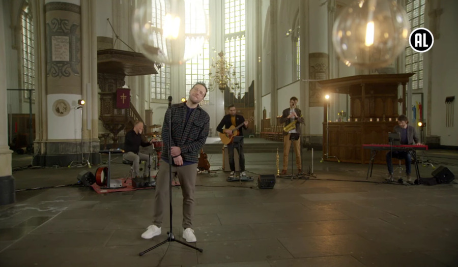 Lied 969: In Christus is noch west noch oost