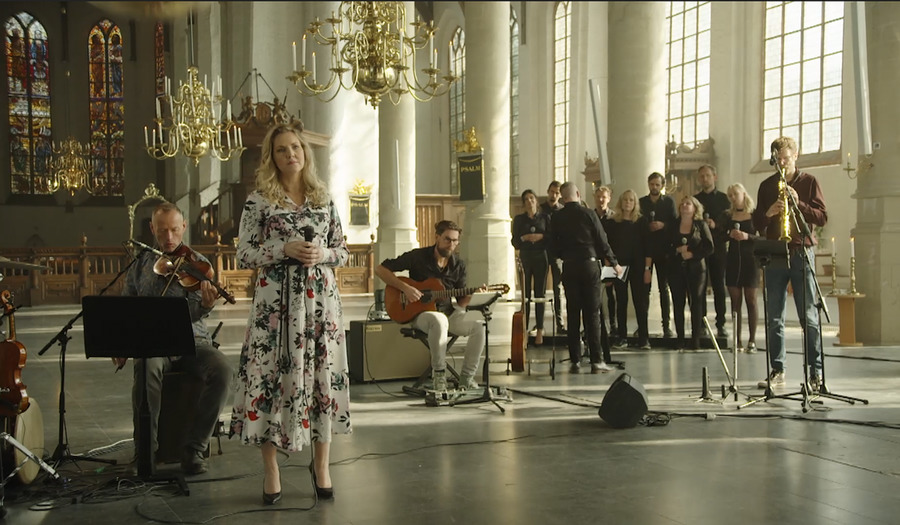 Lied 858: Vernieuw in ons, o God